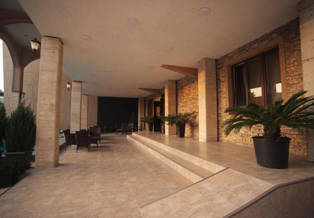 Hotel Irise Kobuleti Εξωτερικό φωτογραφία