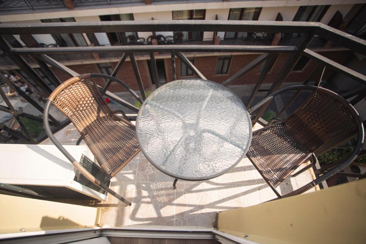 Hotel Irise Kobuleti Εξωτερικό φωτογραφία
